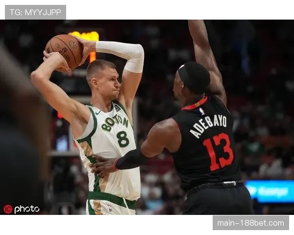 阿德巴约24分11篮板8助攻准三双 热火内线核心状态出色